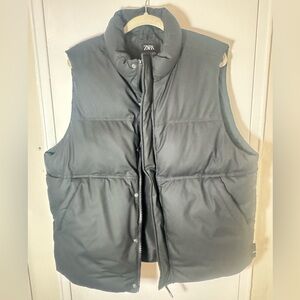 Zara Men's Charcoal Puffer Vest